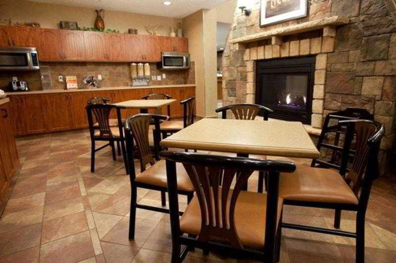 Best Western Diamond Inn Three Hills Restaurant foto
