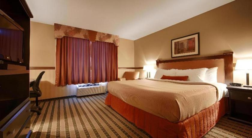 Best Western Diamond Inn Three Hills Exterior foto